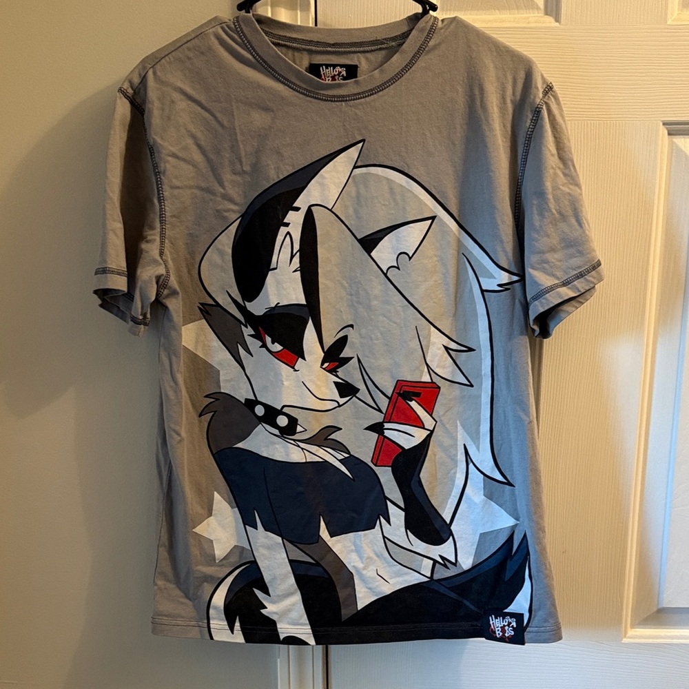 Halluva Boss large print Tee with Large Design size M